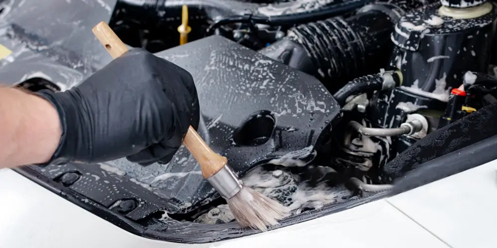 1706078785 What is the best Engine Cleaner for car detailing